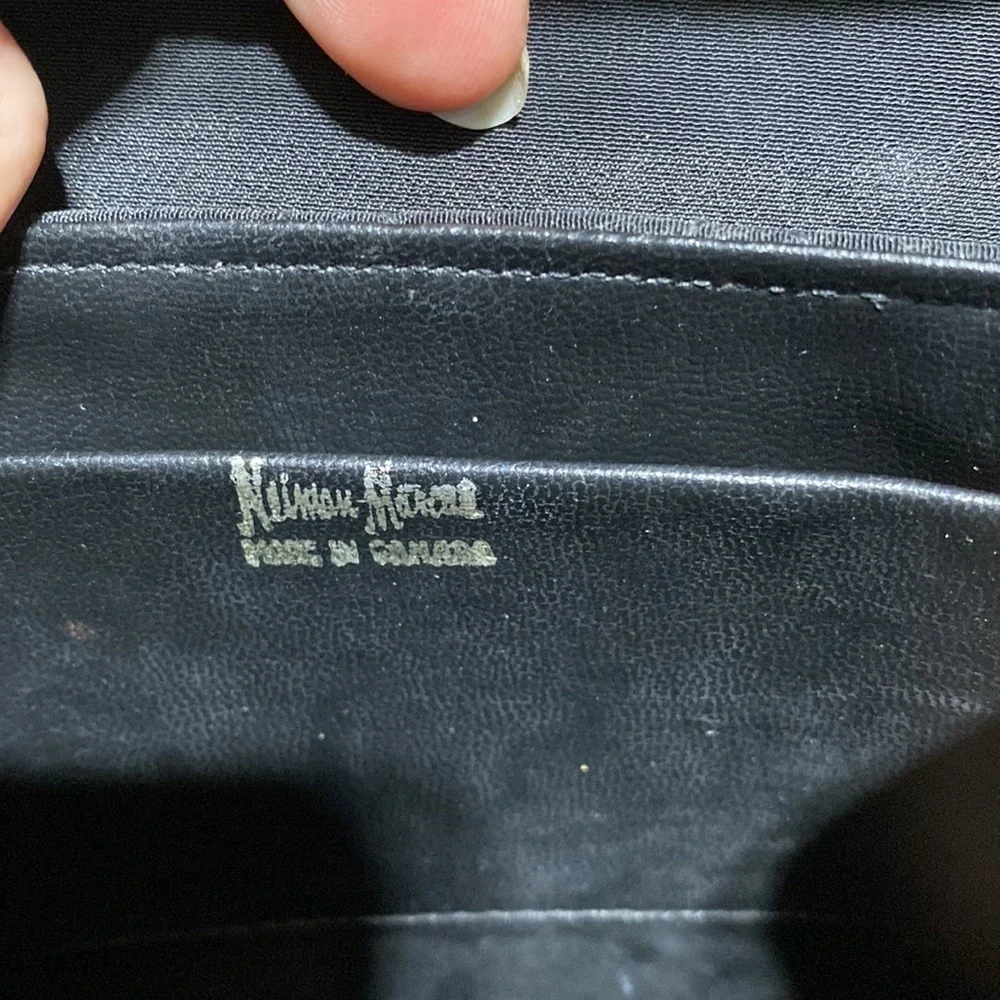 Neiman Marcus Gold Tassel Bag Small
Luxury purse​​ - Picture 3 of 11